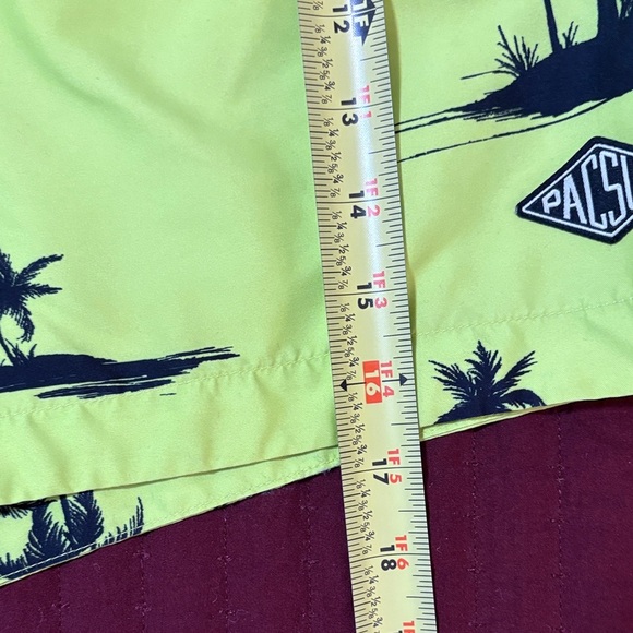 PacSun Men's Yellow-Green Swim Trunks with Palm Print Size Large - Picture 8 of 11
